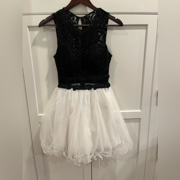 Speechless women’s dress Sz. 1 black/ white - Picture 1 of 9